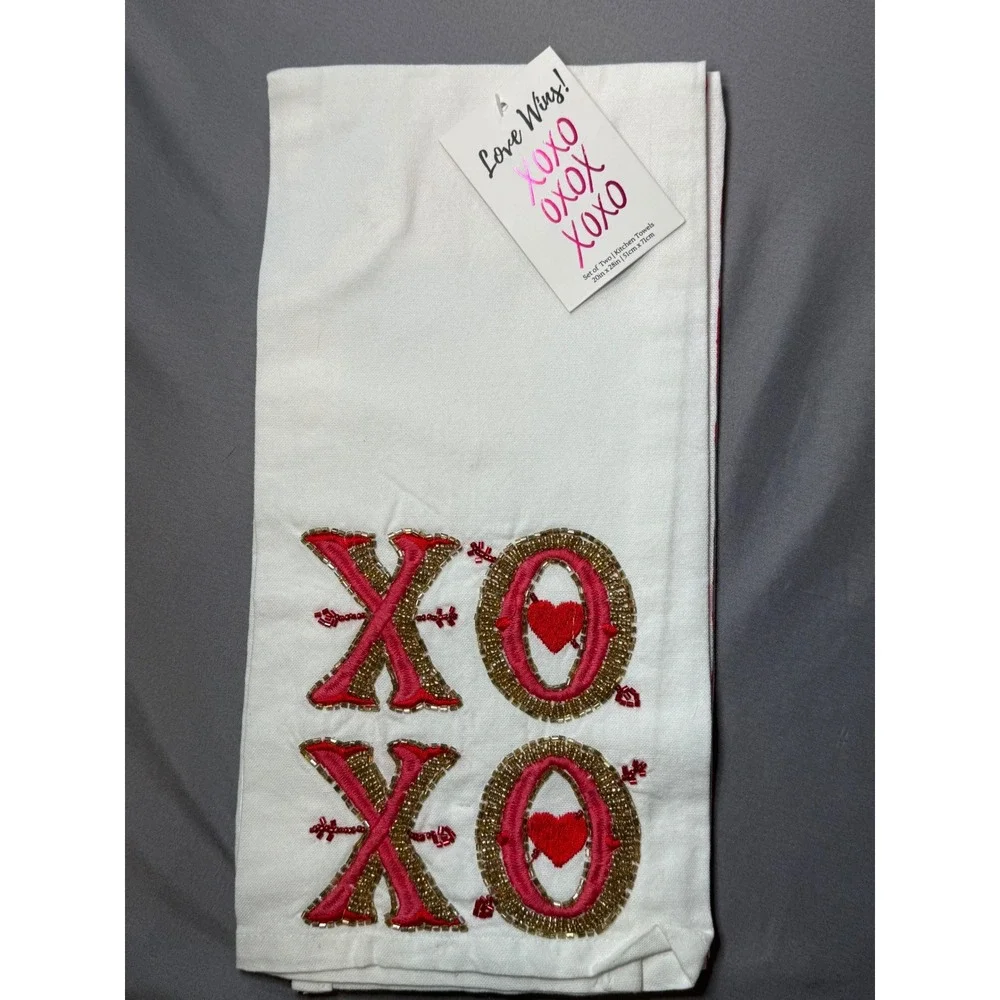 NWT Love Wins! Valentines Day Kitchen Towels Set 2 XOXO Beaded Heart